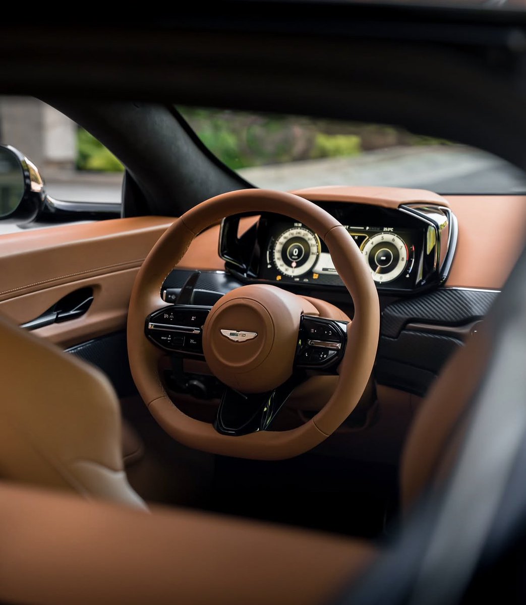 LuxuryCars365's tweet photo. Aston Martin Vantage Coupe 🪽 https://t.co/TLPCz7L5ki