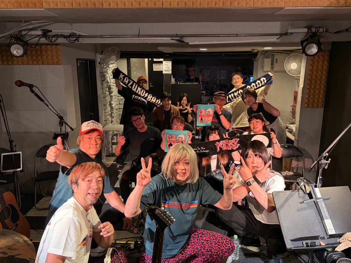 wtdgboy's tweet photo. やってみないとわからないこと、行ってみないと見えないことって沢山あるんだなぁ〜
KAZUKOBANDツアー初　高知
ありがとうございました❣️
＃ちっこい橋 https://t.co/1Myhe1QXc4