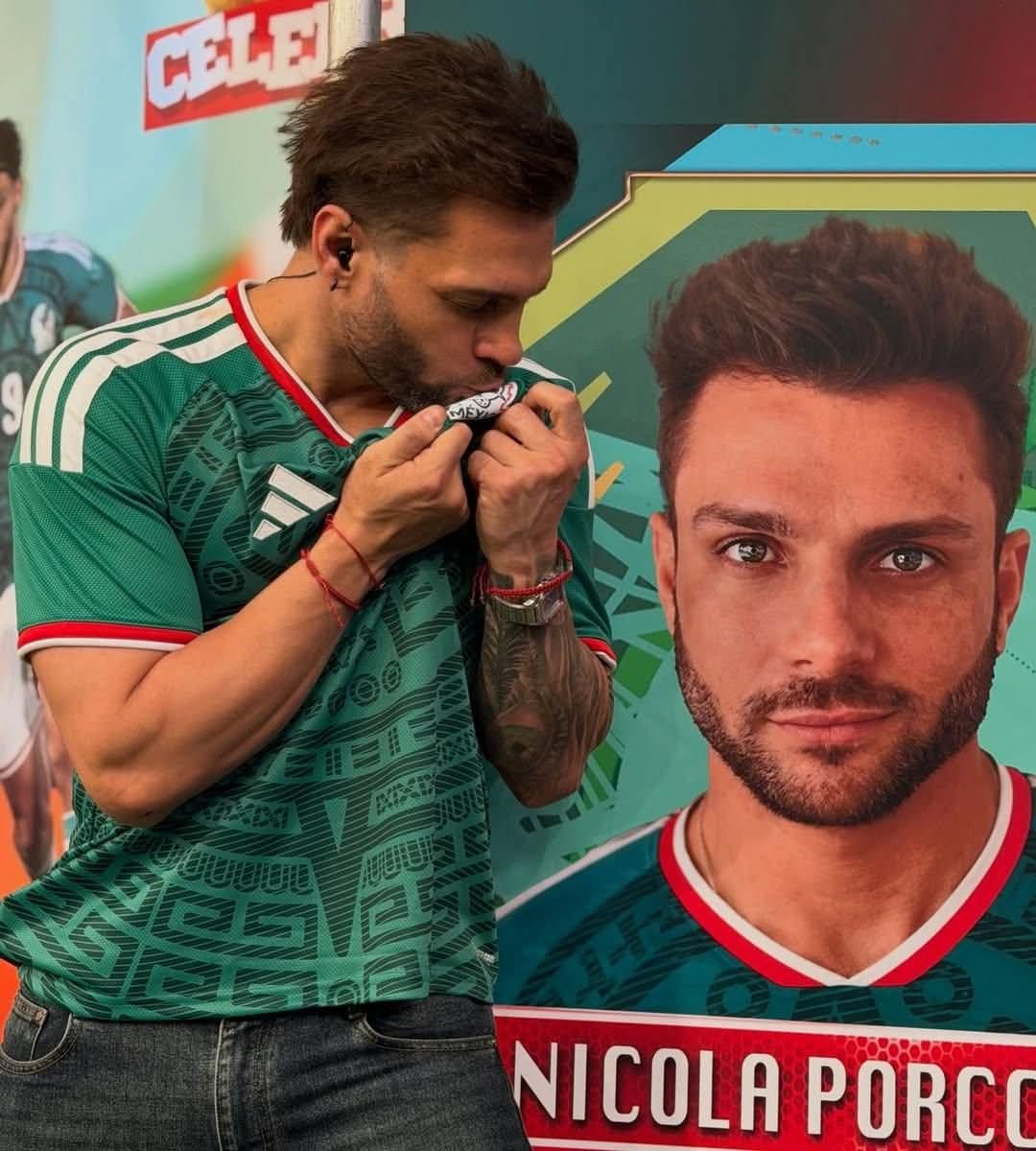 ClubDeEEG1's tweet photo. @nicolaporcella : Orgullosamente Peruano pero con él corazon Mexicano https://t.co/LAvT8BNRIb