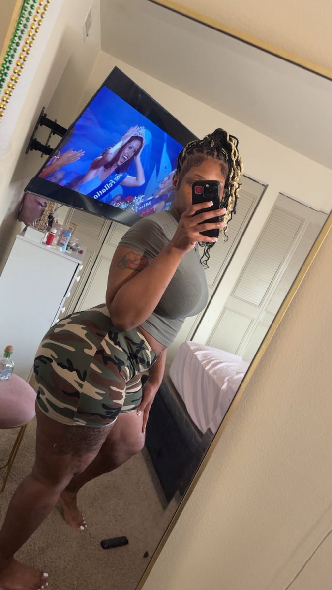 CeCeSoGoated's tweet photo. It’s all there 😛👏🏾 https://t.co/ZsD4G7rZmK