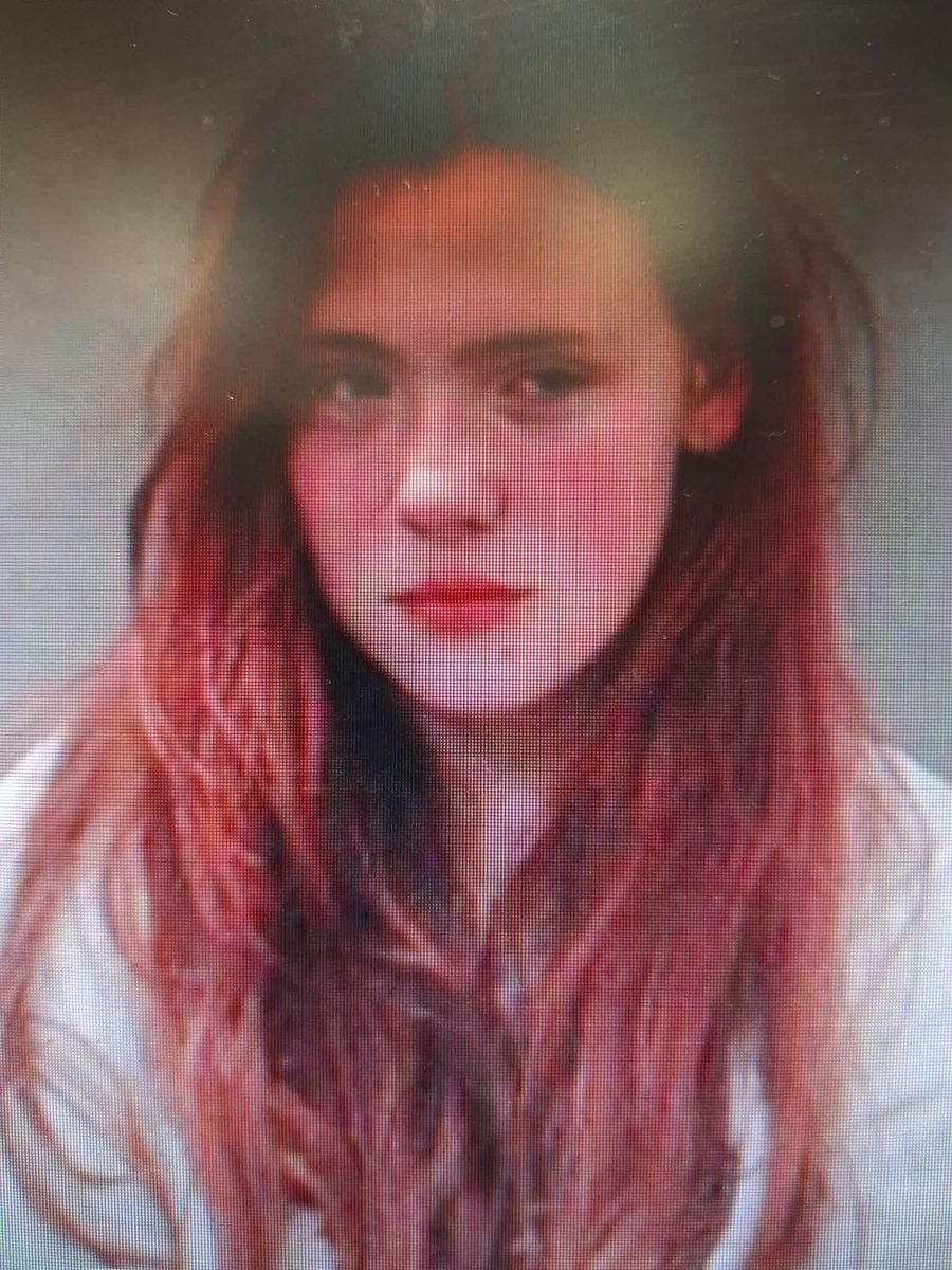 NiResponsevids's tweet photo. ❗️MISSING CHILD❗️

Police are growing increasingly concerned for the welfare of missing person, 13 year old Alyssa Hinton.

Alyssa was last seen in the Cregagh Road area in Belfast at approximately 1640hrs. She is believed to be wearing a white polo top, black shorts, trainers and has a bag with her with a hoody in it. She has dyed red hair and she wears glasses with a dark pink frame.

We would ask anyone who has seen Alyssa, or who has information which may help us to locate her, to contact police on 101, quoting reference number 1501 12/06/26. #NorthernIreland