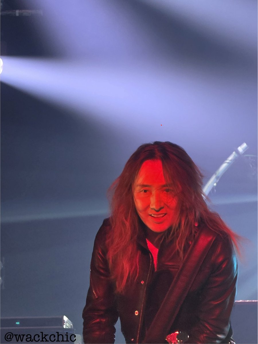 wackchic's tweet photo. 圧倒的に赤い照明が似合うJ!!🔥

#LUNAPIC
#LUNASEA
2026.6.12
高知県立県民文化ホール

こういう写真を公式は出さないから
オタクが撮る意味があると思う🔥 https://t.co/MixVHAX3Ub