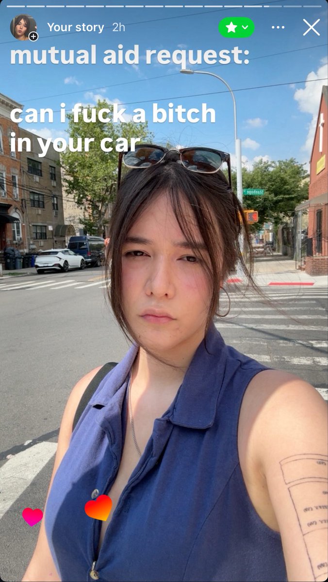 girlfriend museum tweet media