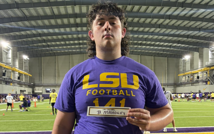 sixstarfootball's tweet photo. EVENT COVERAGE | Offensive Linemen Rumble at LSU Prospect Camp
💥Six Star Football takes a look at several prospects who raised profile📈
STORY ▶️ https://t.co/Hplv9fZSIp
@NoahAllen57 @SamuelSb28 @ian_blissett66 @BigGeorgeBrewer @GrajedaHunter @Maddox_Guidry62 @mohart55 @Brady_Hess1020 @DJHookerJr @29LindenOL @DougKelley_ @BlairLewis2029 @MahoneyBrady70 @BigShof @JCSlaughter77 @jackson_s68 @Jwt2009 @aubreyWhite72 @EWhite_50