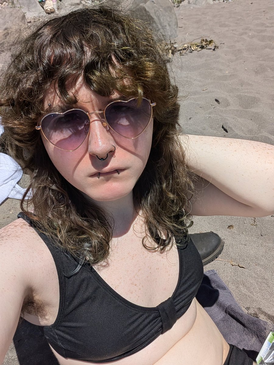 INTERNETQUEER tweet picture
