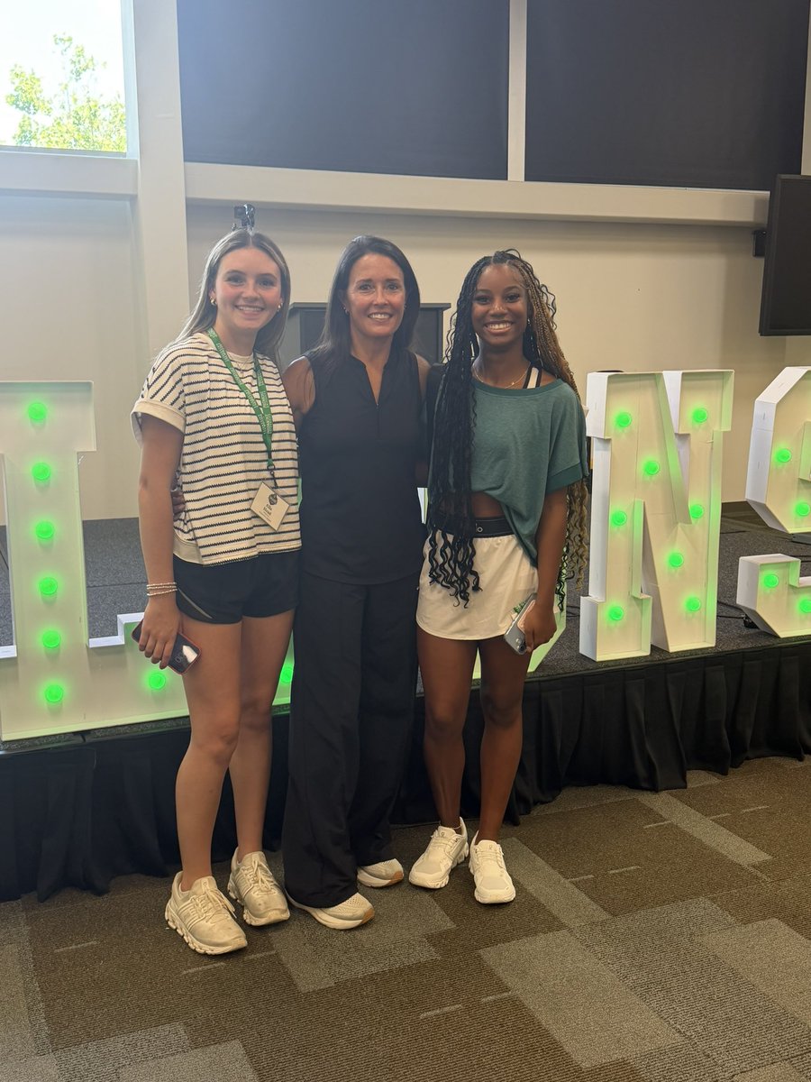 ellahead20's tweet photo. Orientation Day @PiedmontWBB https://t.co/WI5WlnS4Lq