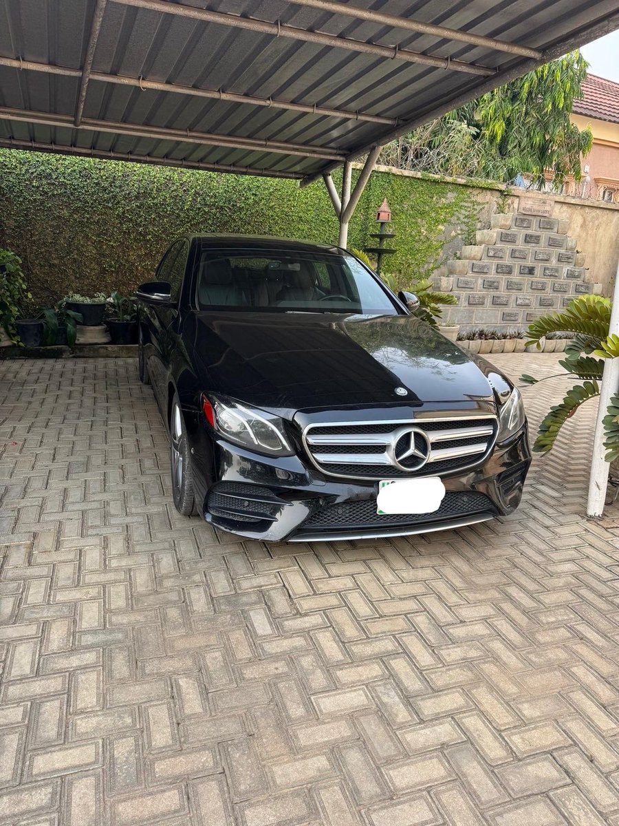 OFFICIALFAAUTOS's tweet photo. @Carsnationn Registered Mercedes Benz E300 2016/2017
Price: 25,500,000
Location: Kaduna https://t.co/HPPbv0vVlE