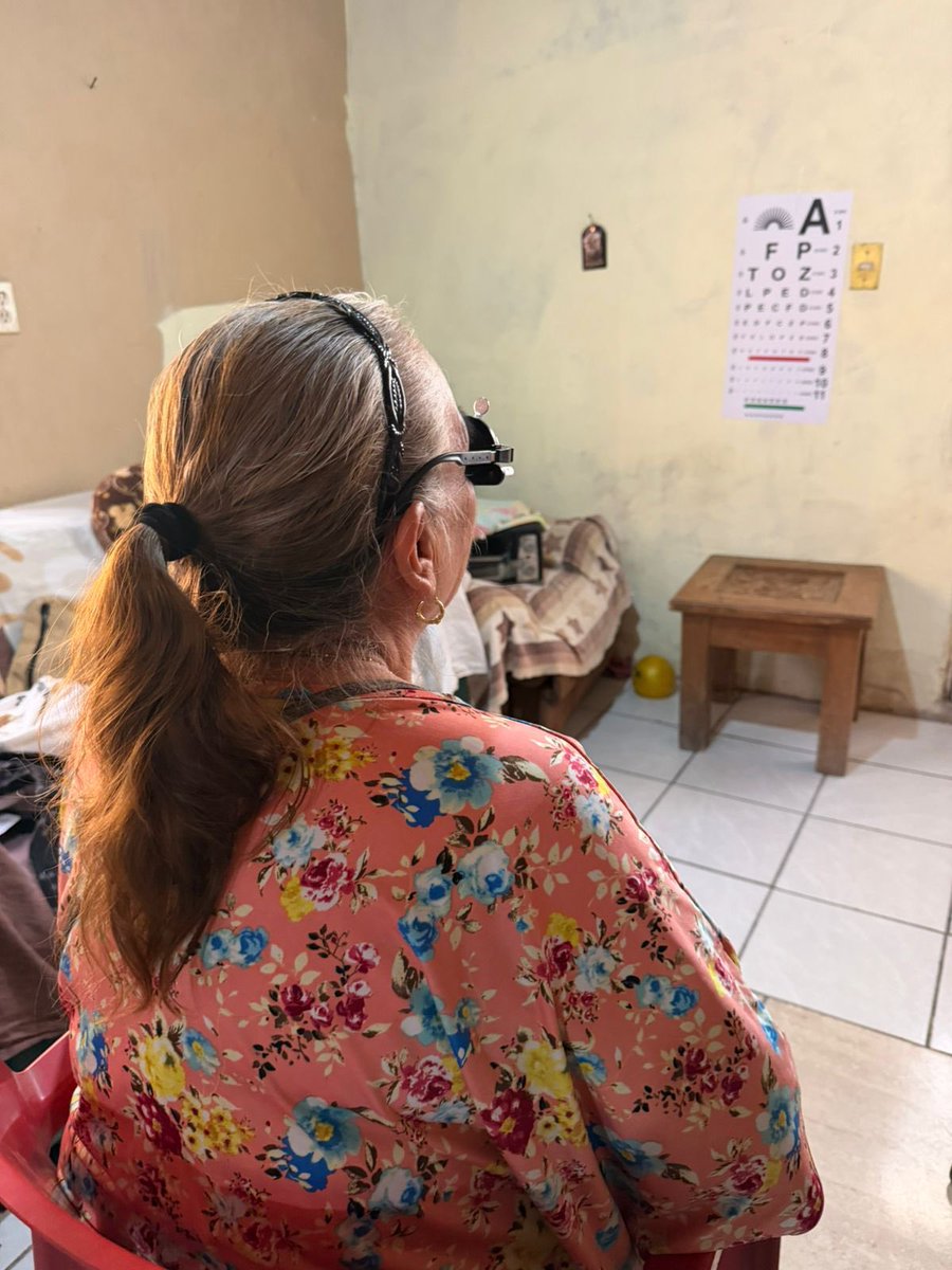 otnielgarcia's tweet photo. ☀️Para nosotros lo más importante es el bienestar de nuestra gente. 
Por eso, nos alegra compartirles que la Jornada de Lentes, llevamos acabo exámenes de agudeza visual en la 📍Colonia J. Guadalupe Rodríguez (Sección 251). 👁️🏢 https://t.co/SMCZu2xVA3