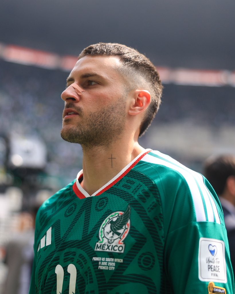 Santgimenez_'s tweet photo. Difícil explicar lo que se vivió ayer... muchas gracias incondicionales, ver a tantas personas unidas por estos colores y sentir la fuerza que generamos entre todos fue algo único!!!! ❤️‍🔥🇲🇽

Esto recién comienza, Sigamos todos juntos.

Y SI SI???? https://t.co/7TJeoyttrd