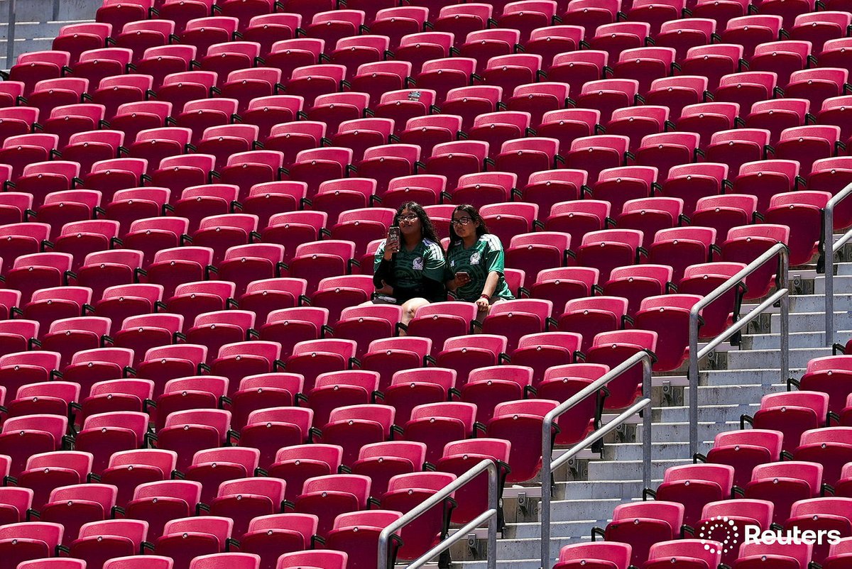 gazaarafat's tweet photo. Fans gather at the FIFA World Cup 2026 Fan Festival at the Los Angeles Memorial Coliseum in Los Angeles, California, U.S., June 12, 2026. REUTERS/Arafat Barbakh https://t.co/IBTeksmbpB