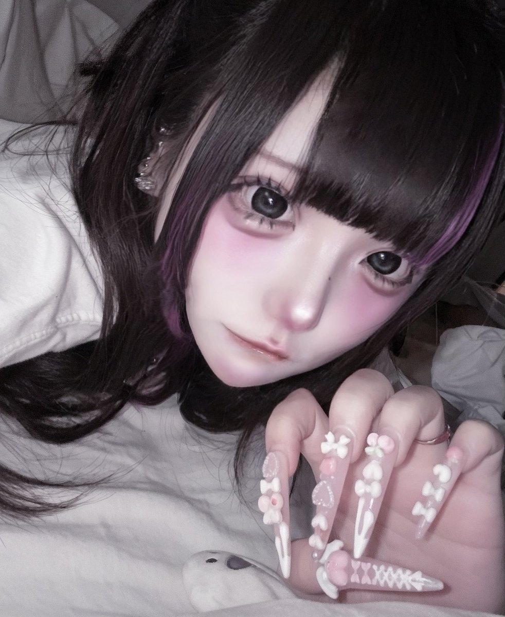 uwpa_'s tweet photo. ずっと誰の1番になりたかった https://t.co/5xmq1rO9SO