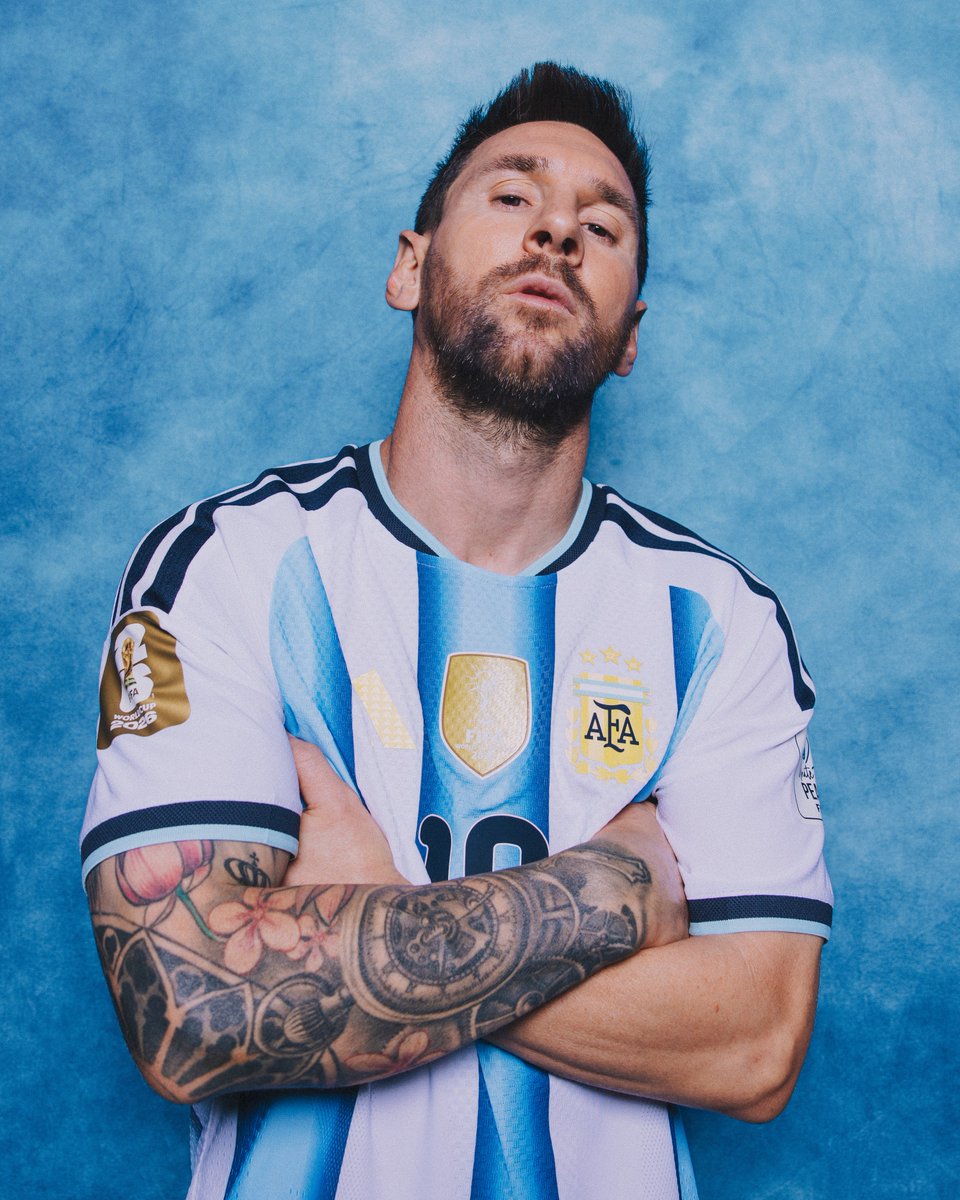 fifaworldcup_es's tweet photo. Leo Messi, la historia continúa. 🇦🇷

#CopaMundialFIFA https://t.co/rcMHJZ0Bu3