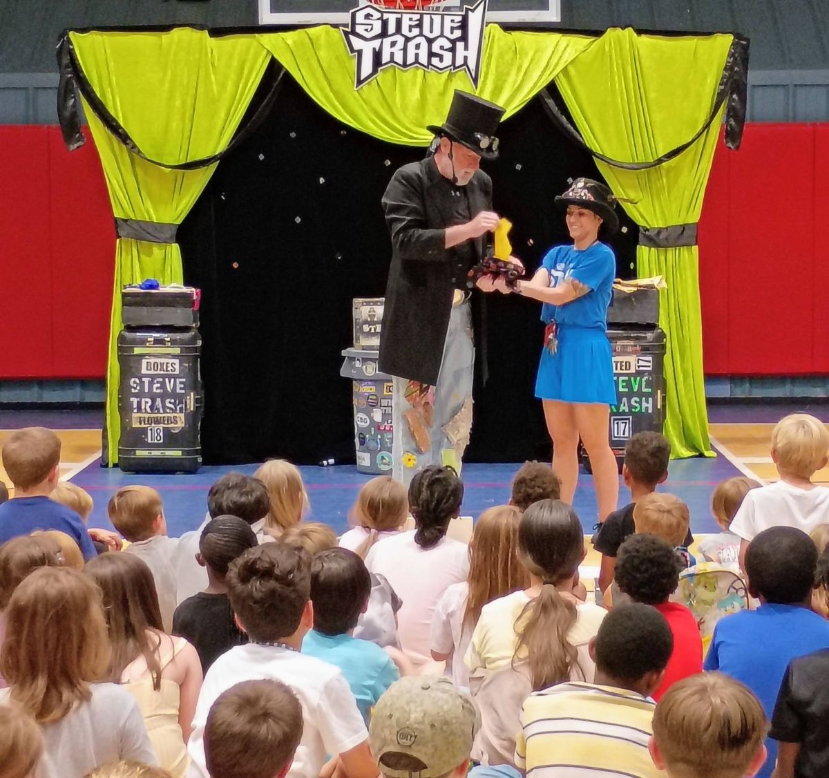 DaleOzarkALEDC's tweet photo. Summer is in full swing, and the kids are having fun at the Boys &amp; Girls Club of Ozark-Southeast Alabama! Learn about this invaluable organization and its impact on Ozark, Alabama. https://t.co/wTBEmm98uH https://t.co/hQ6c8DvP2v