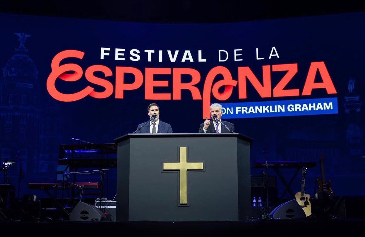 skipheitzig's tweet photo. Had the opportunity to travel Madrid with the beautiful,  @LenyaHeitzig, and attended Festival De La Esperanza with @BGEA. Always a blessing to get to see the world and the gospel in action. https://t.co/1cwhyV2F0Y