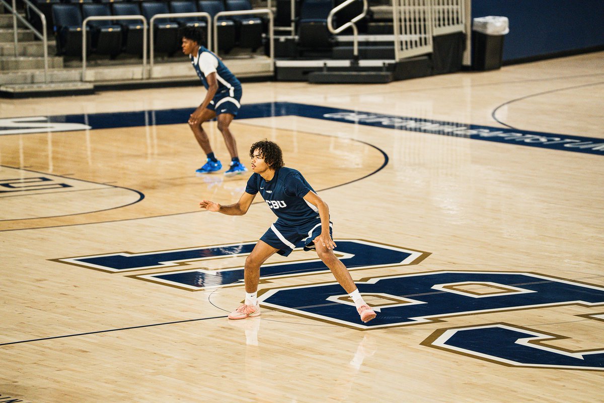CBUmbb's tweet photo. Day one of the grind ⚙️

#LanceUp⚔️ https://t.co/xL2kZV2VMx