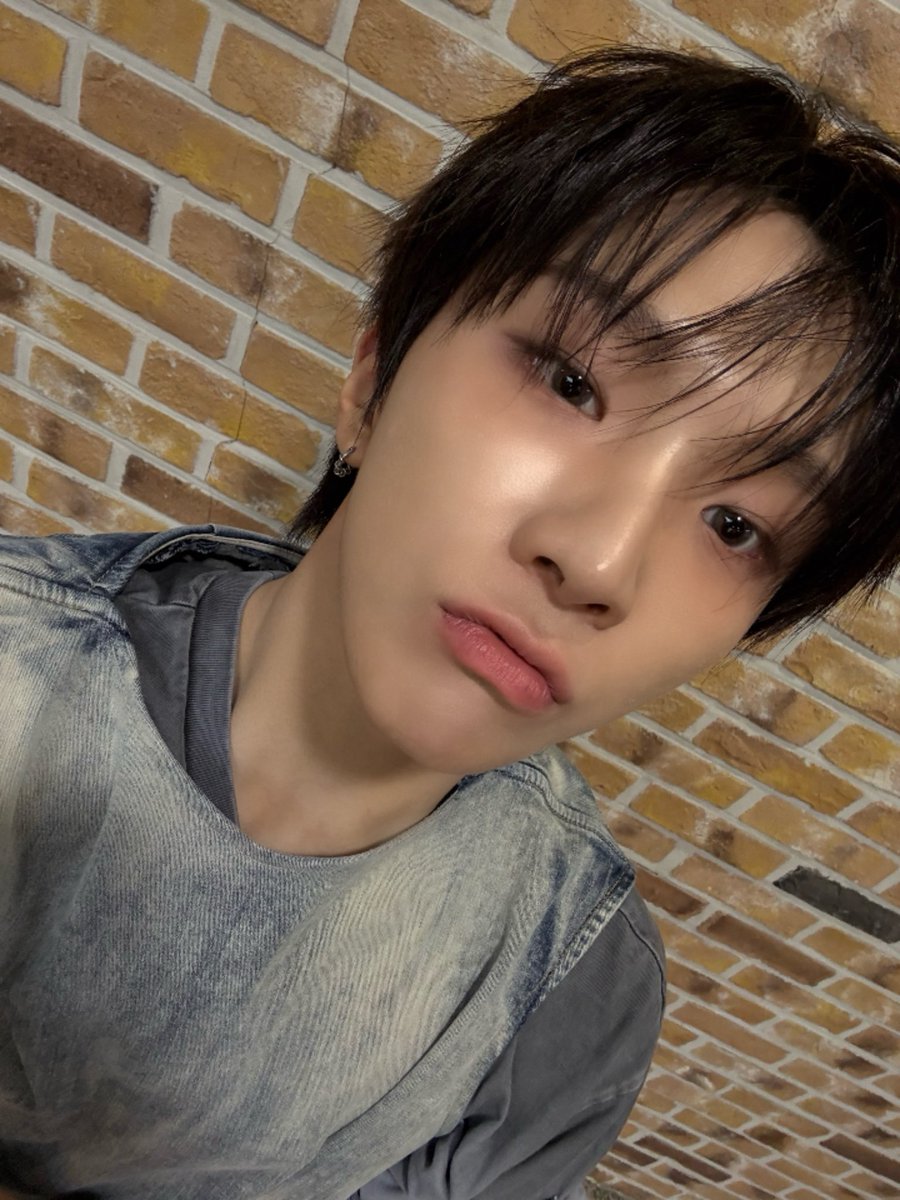 10ynim's tweet photo. 앙 예뽀니 https://t.co/Ggr0azFRsy