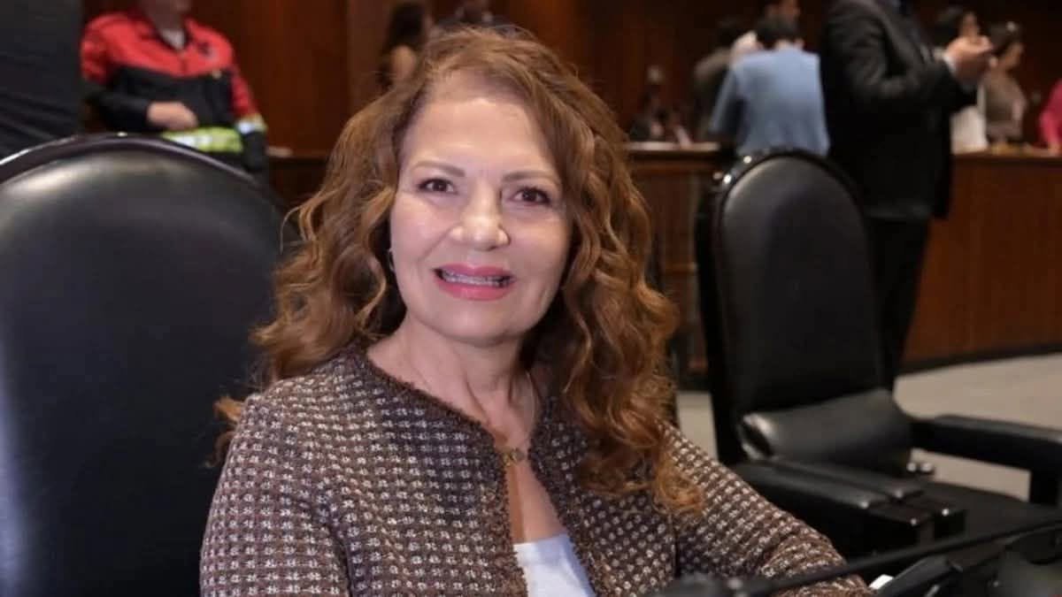 GARCIPAVON's tweet photo. ¡Qué cosas! El karma es el karma.
👇
LA VIDA DA MUCHAS VUELTAS... ¡NADIE ESTÁ A SALVO!
CÓMO DECÍA MI ABUELA: "A TI TE LO DIGO, PUERTA, ESCÚCHALO TÚ, VENTANA"!
La diputada federal de Morena, la que había dicho que las desapariciones eran "inventos" de la oposición y las minimizó, pues ahora el karma llegó y su hijo fue sustraído por grupo delictivo en Ensenada; hasta el momento se desconoce su paradero .
✍️ Raúl Jerónimo Amaya