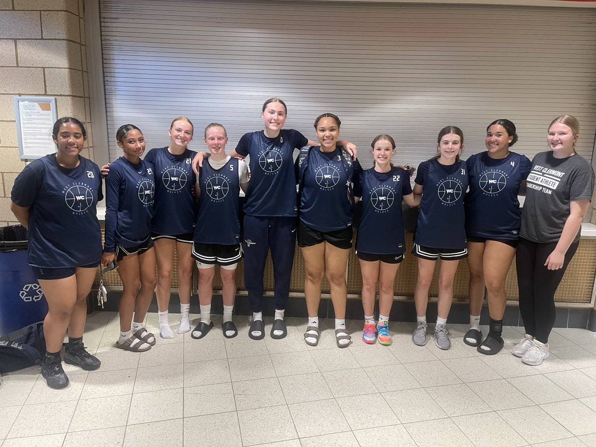 WCgball's tweet photo. Great outing today at @DaytonWBB team camp. Had an eventful day. 😁 

3-0 on the day and playing more and more together each game. Proud of this group! https://t.co/5VcStNsv49