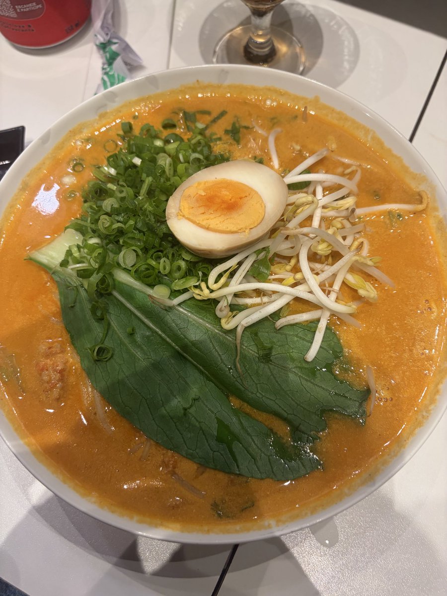 vtrazebad's tweet photo. Porém valeu a pena o desconforto o JoJo Ramen da um pau na maioria dos lamens de SP diga-se https://t.co/YH3S8dGbnh