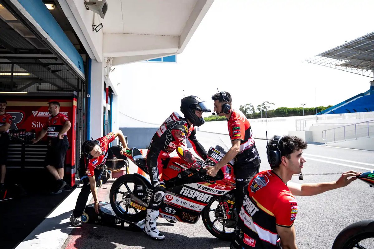 Seiryu_69's tweet photo. Moto3 Junior in Estoril🇵🇹

Day1✅
The position was very bad, but the feeling wasn't too bad. First up, qualifying with full gas💪

ポジションはとても悪いですが、フィーリングは前戦よりとても良いです。
まずは予選、全力で走ります🔥

@taichi_official 
@ogkkabuto 
 @agrteamofficial https://t.co/wRqzyvqi3Y