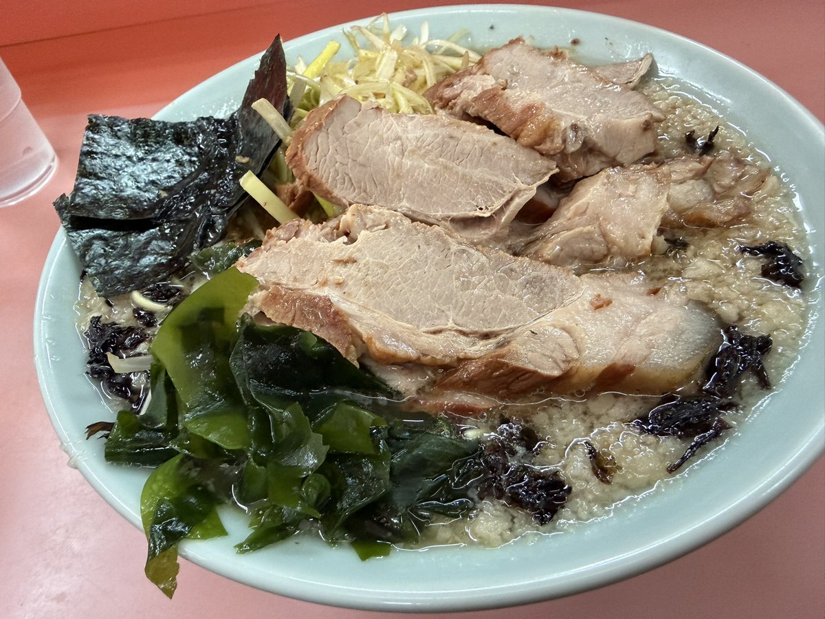 dangochel's tweet photo. ラーメンショップ石川店(24回目)

岩のりネギチャーシューメン硬め多め
いつもと違う時間行ったら混んでて忙しそうだった
ラーメンはいつも通りうまかった

ごちそうさまでした https://t.co/Z1KyjKJsfR