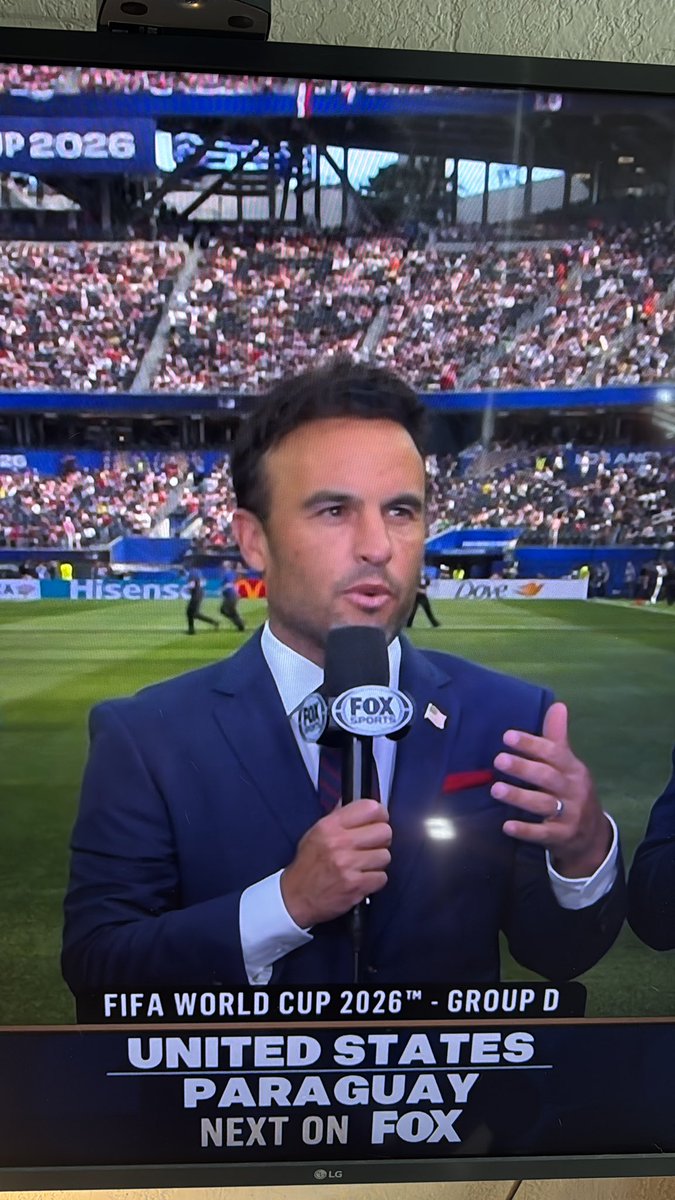 BBC00LEY's tweet photo. yo landon donovan’s hair transplant is crazy lmaoooo https://t.co/k4ysuhY82B