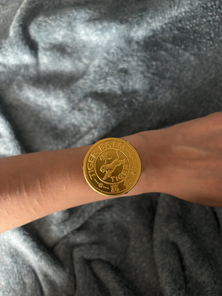 meltwithvi's tweet photo. If my arm is this thin at 123lbs just imagine at my lw omfggg https://t.co/jwW4VHQiyy
