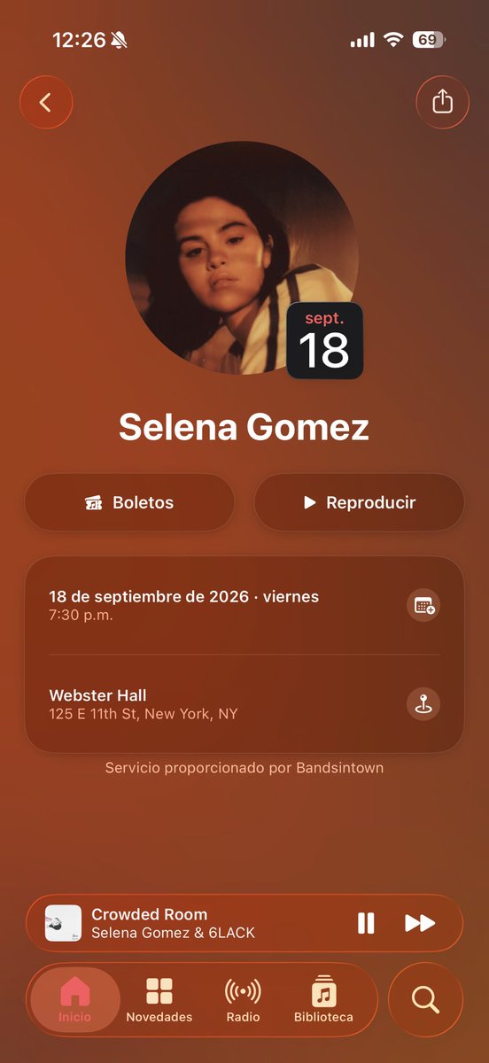juannnn516's tweet photo. So Selena is performing… https://t.co/YVEeoGKUOM