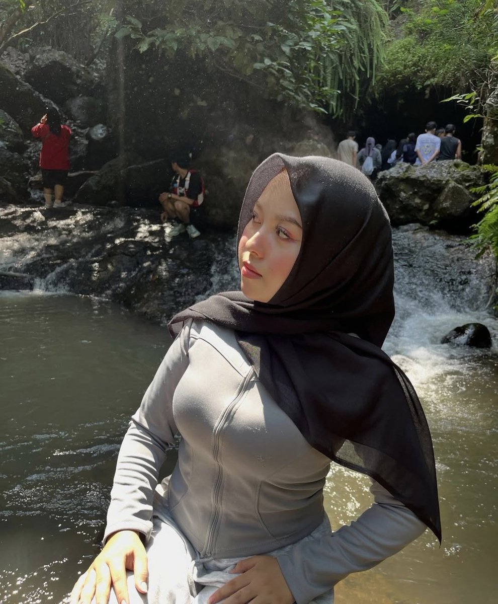 gurlhijab's tweet photo. https://t.co/2gyESfaqn8