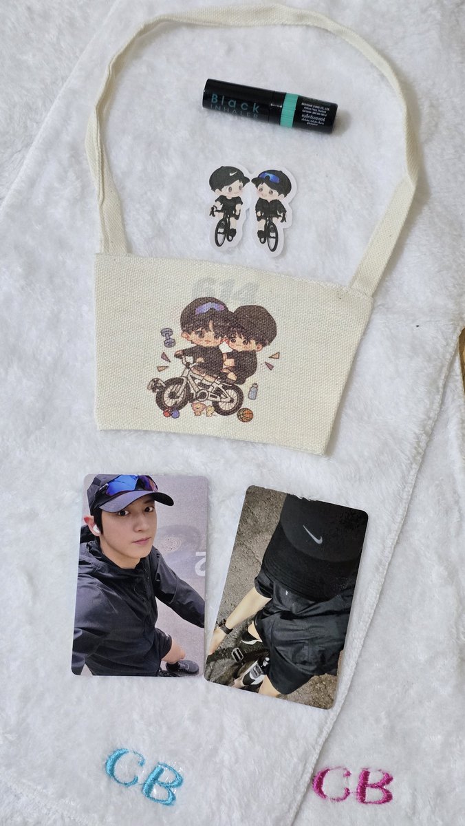 cbphevents's tweet photo. The Perfect Fit: A ChanBaek Day Grab-and-Go Event 🚵‍♂️🏃‍♂️

We have 27 kits for @cafe408_ South and 56 kits at QC branch!

Reserve your kits with SUPRISE GIFTs by sending a dm to us @cbphevents and donating until 6:14 PM! Open also to those who cannot come 😊

#CBThePerfectFit https://t.co/ecxSimJoST