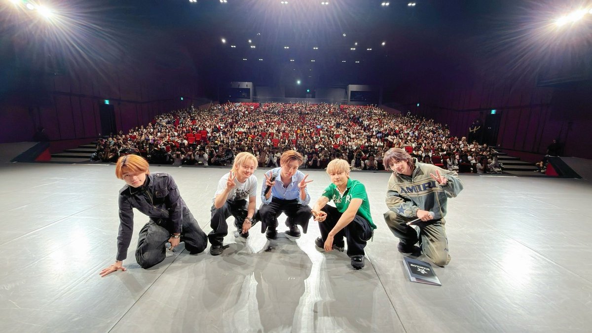 starglow_bmsg's tweet photo. 🦋2026.06.13

2nd Single「USOTSUKI」 
Talk Show &amp; Greeting 大阪🎙️

ありがとうございました✨

#STARGLOW
#SG_USOTSUKI https://t.co/K3VHa2WzKq