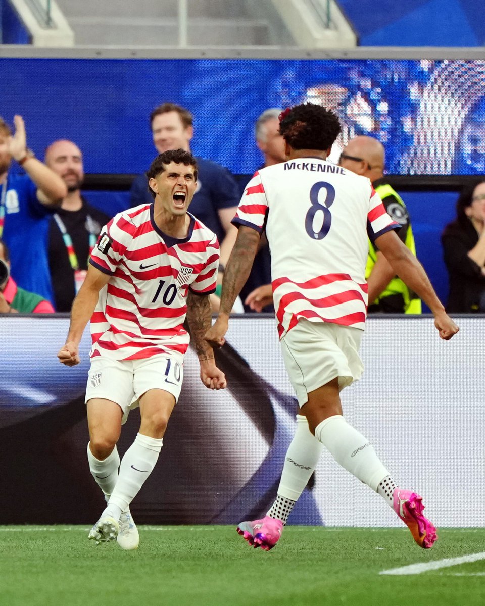Concacaf's tweet photo. When the 10 shines, things happen ✨ https://t.co/ybj4YSnAax