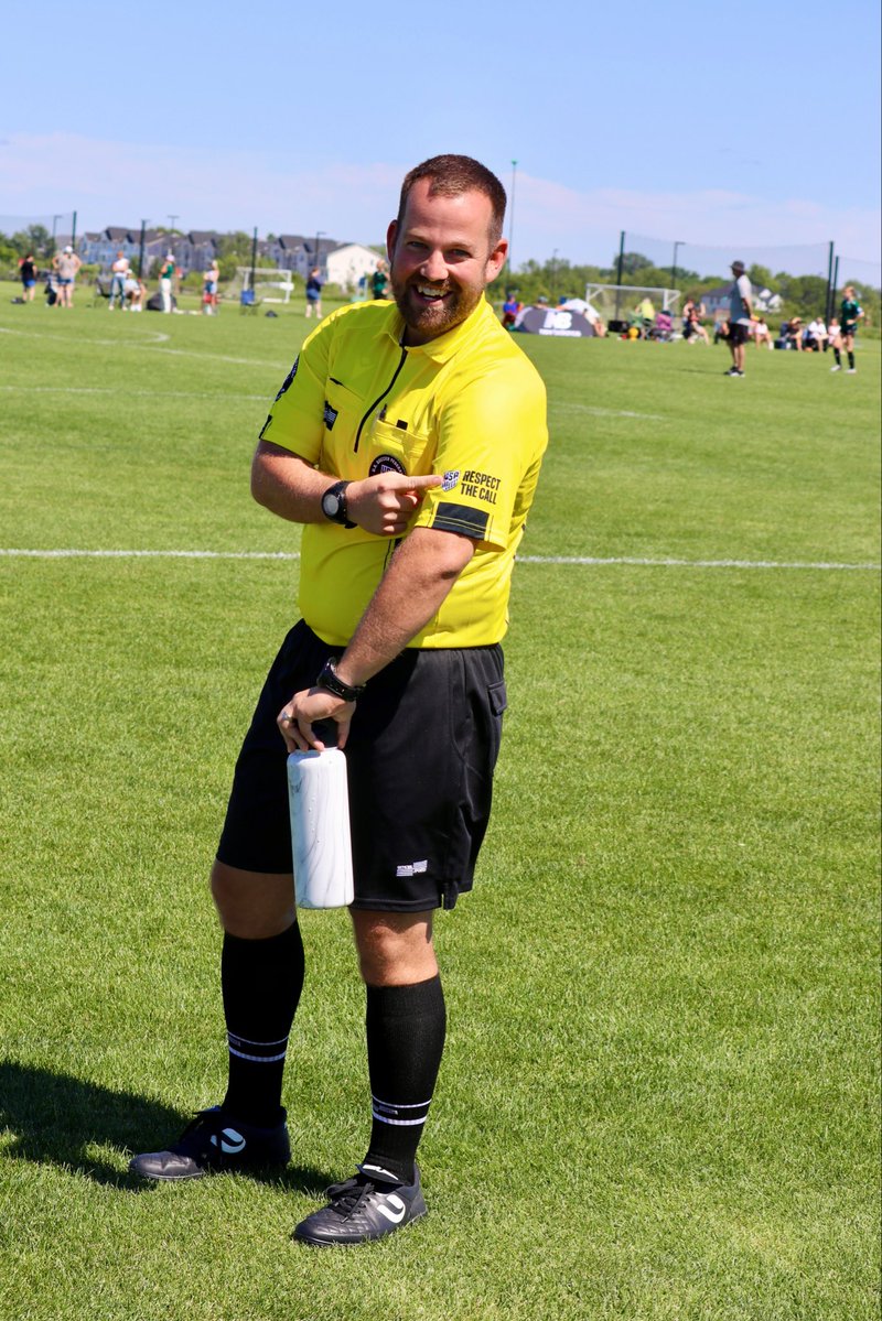 OSI_Page2's tweet photo. Making calls and spreading the message at Great Lakes Presidents Cup. #RespectTheCall #USYS #PCup https://t.co/Es4XzhdHrD