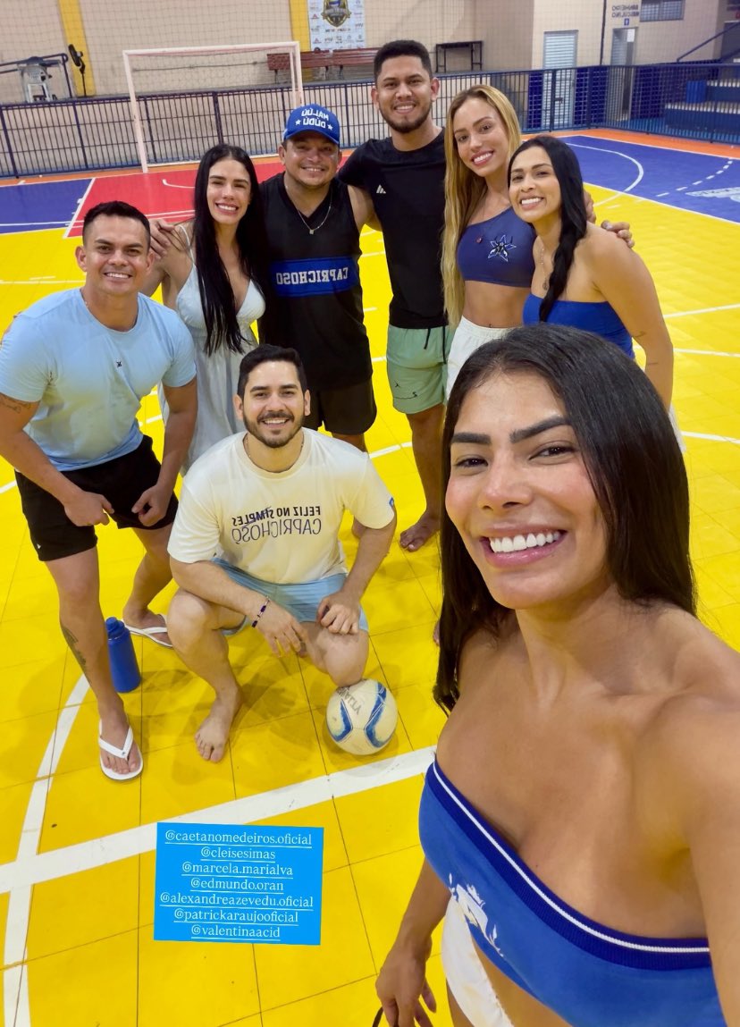 Pedrolimadcj's tweet photo. Os maiores &amp; melhores itens desse festival 

(Barangas, fedorentos e afins favor não tumultuar, se for chorar mandem áudio) https://t.co/aMEyoiUcUz