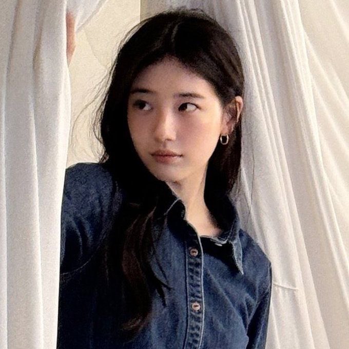 suzy8ae's tweet photo. actor no minwoo is now following suzy! 🤩 https://t.co/K7PaTWMcfP