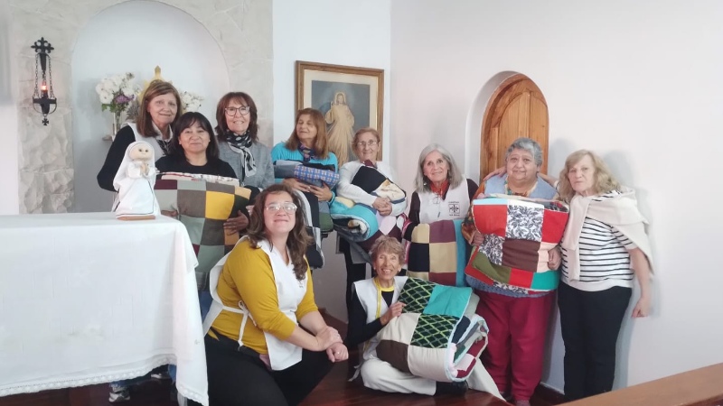 dialradiotv's tweet photo. 📌 Cáritas San Rafael convoca a la jornada solidaria «Una Frazada Para Mi Hermano» https://t.co/eZIGAuU8BT https://t.co/lucW2DCU70