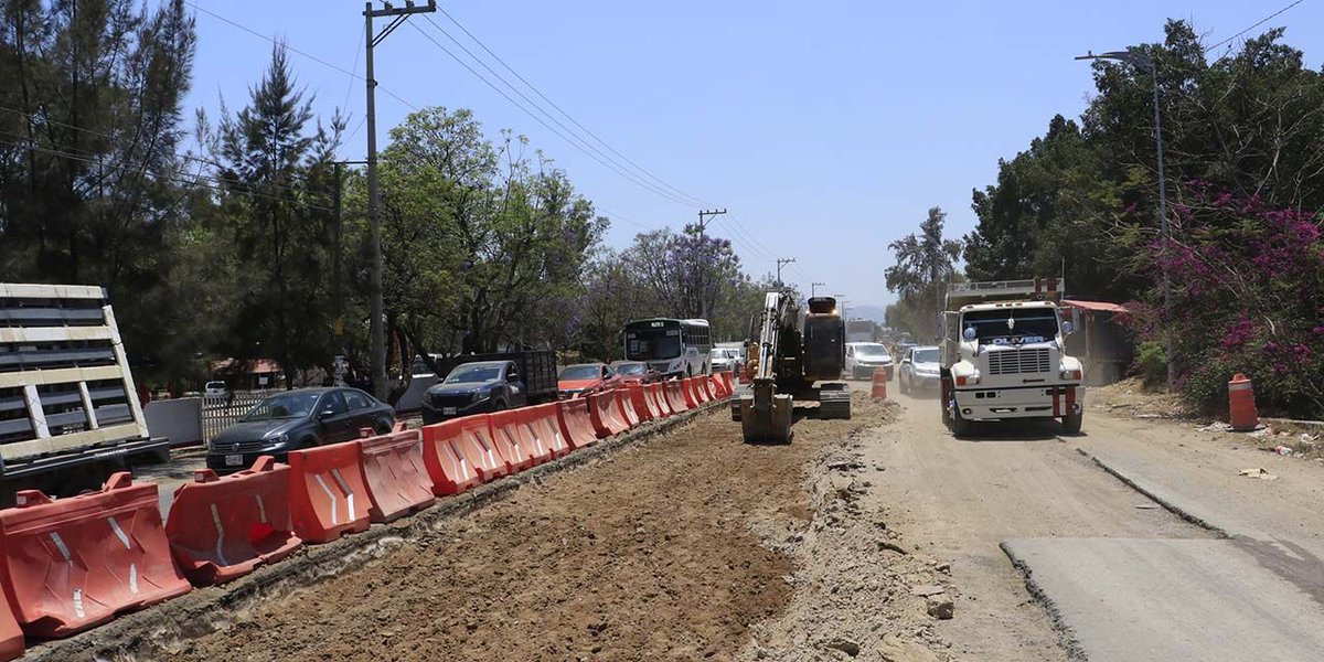 951mx_com's tweet photo. Peras, manzanas y 108 mil millones: por qué Oaxaca sigue pareciendo un estado pobre https://t.co/qUFoedFVYJ https://t.co/LIiua9kADJ