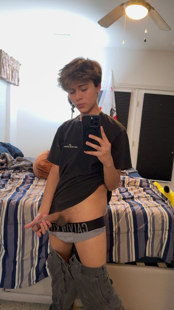 srrycantrn's tweet photo. i heard you were hungry 😋 https://t.co/DUFp1pFYAL
