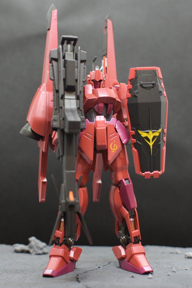 gundambase_t's tweet photo. 【仙台店情報】

仙台店スタッフのオリジナルガンプラをご紹介！

作品名「赤い百式」

『スタッフ作例コメント』

（もし百式がグリプス戦役後にネオ・ジオンの手に渡ったら・・・）
と想像して作成しました！

＃ガンダムベース
＃ガンダムベースサテライト仙台 https://t.co/ggFj4Klowj