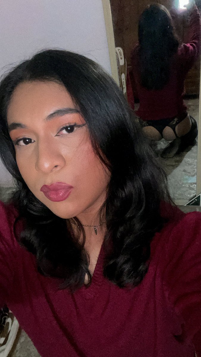 ItsValggg's tweet photo. Holi bbs 😋💕 https://t.co/V3ONeis5gz