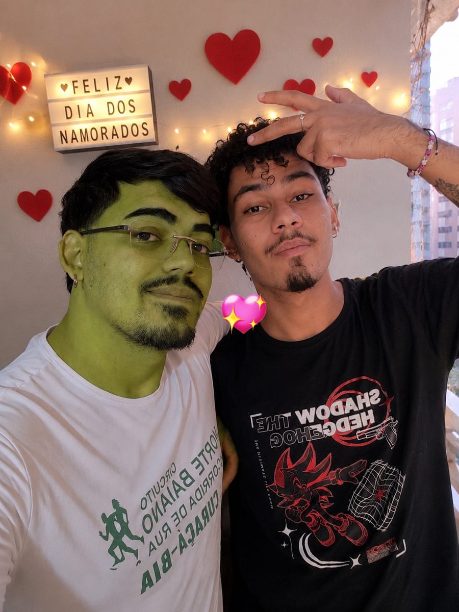 _resmungando's tweet photo. Feliz dia dos namorados pra nós ❤️ @loveofrick https://t.co/nBgKFJbnBX