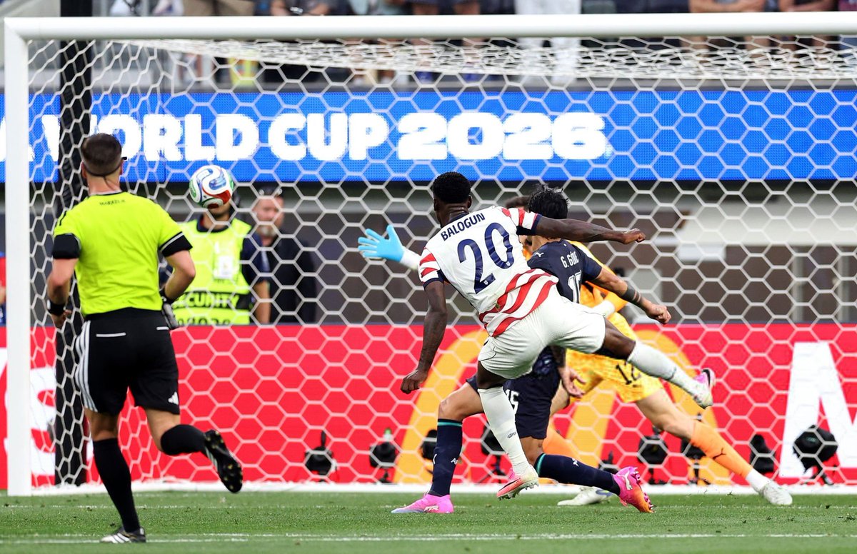 TopeTempler's tweet photo. Folarin Balogun is the revelation so far of the 2026 #worldcup

Already registered his name as the highest goal scorer at the moment with his beautiful brace in just the first half of the first game!

Current situation 
USA 3 
Paraguay 0 https://t.co/i4a61GLXxI