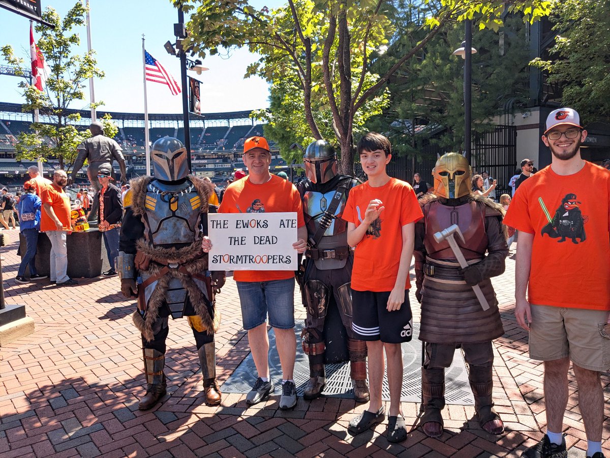 jay_phlip's tweet photo. @masnOrioles @CEIWCmedia This was at the Saturday game during Star Wars weekend. https://t.co/yyw0ypUVpk