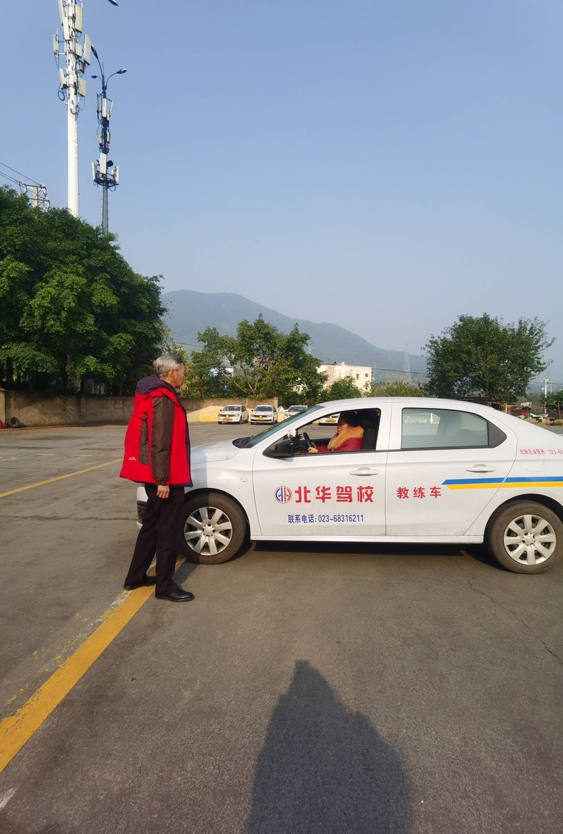 harmonylk's tweet photo. Finally passed my driving test today! 3 months of parallel parking fails, early morning practices and a patient instructor made it. Ready for the open road adventure https://t.co/CPhoj1XOdT