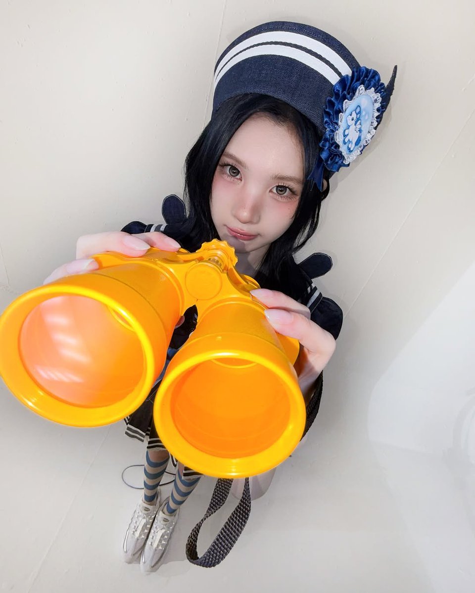 fimjuun's tweet photo. it's time to do Lemon Peeking 🍋🫣 https://t.co/hQTyWhp91K