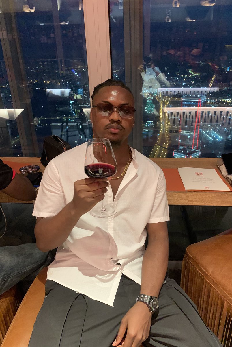 KidrollK's tweet photo. HAPPIEST BIRTHDAY TO MY SELF🎂❤️🎉 https://t.co/hoMLN0KL9u