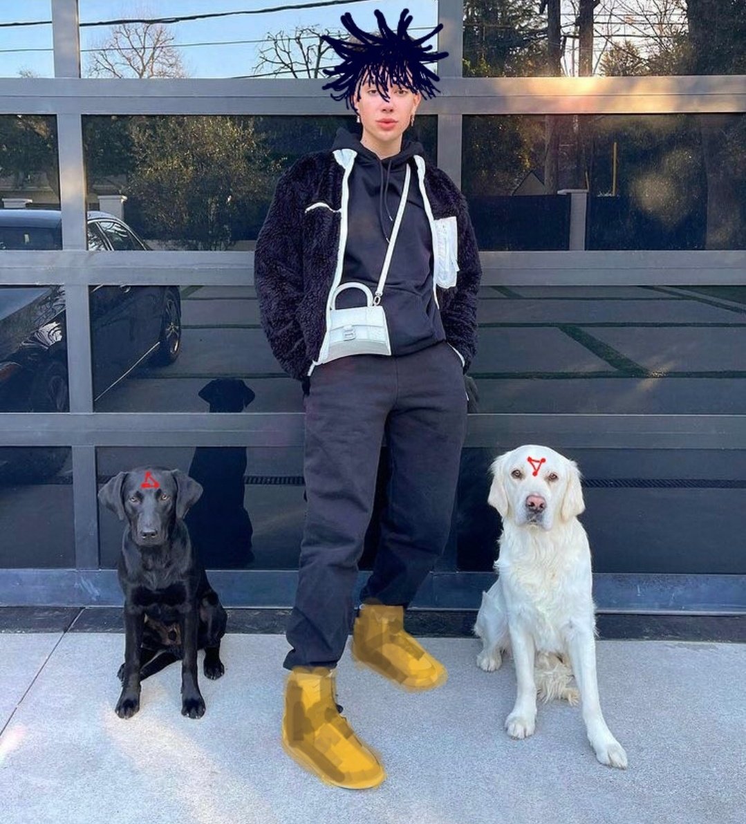 crayuujis's tweet photo. @eliyannaeli omg I've had this photo in my camera roll for like three years https://t.co/uXn6COcNEm