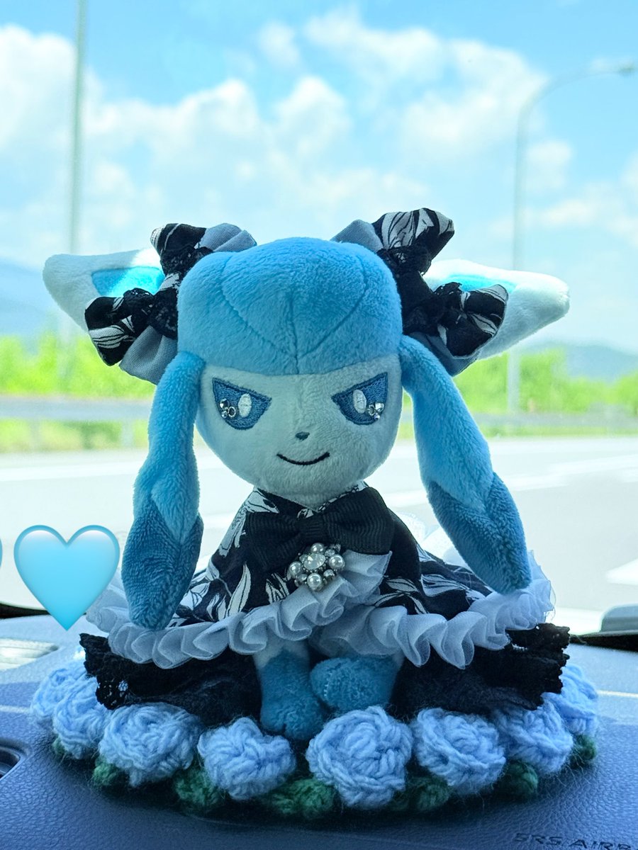 ppp__chaan's tweet photo. おしゃれして都会におでかけ……
ではなく
今から緑豊かな義実家に行きます🌿

せっかく可愛いお洋服つくったから
連れてきたよ☺️
ドライブ楽しもうね♡ https://t.co/yvH5bPdJgP