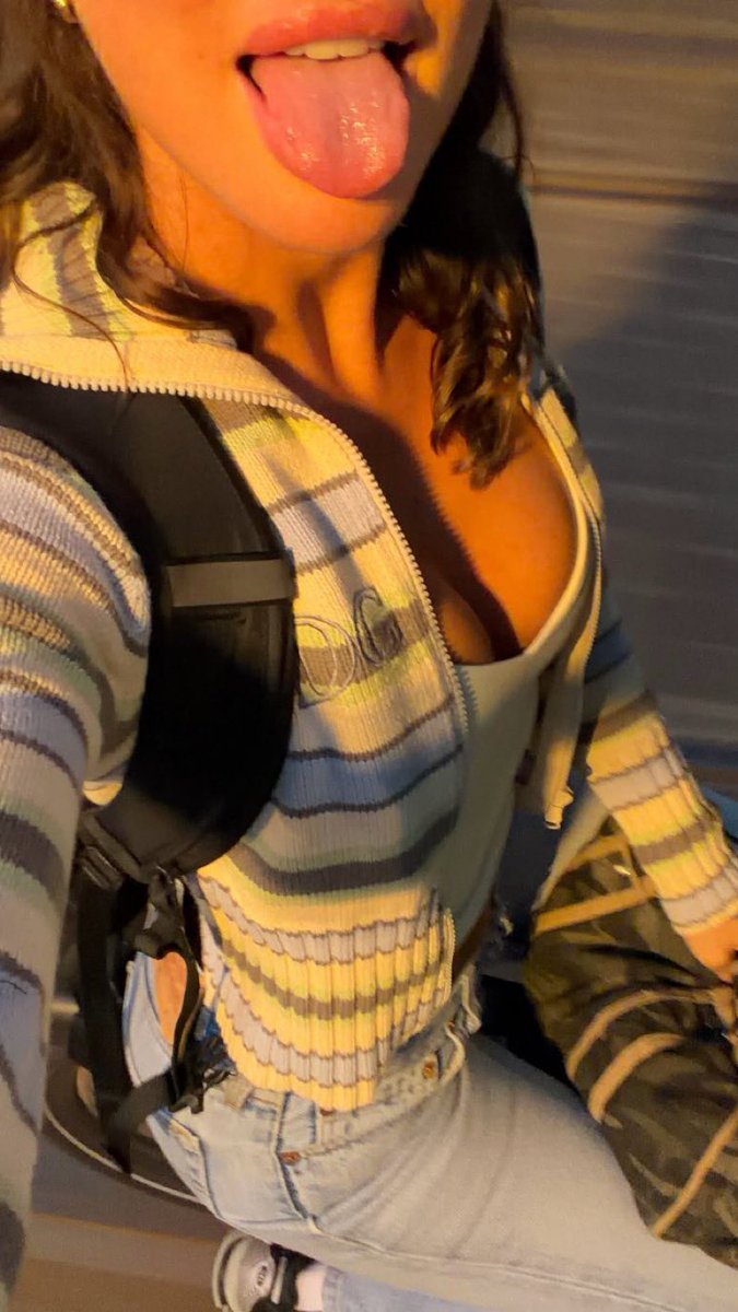 SamAllen5501's tweet photo. Straight up just gonna ask guys for nut from now on 😅💦👅 https://t.co/8ycJPQLzDN