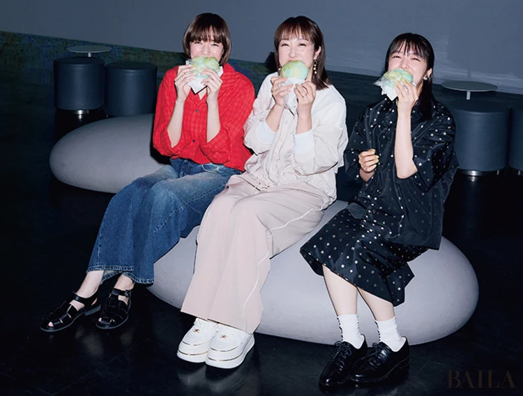 tima_dragon's tweet photo. 川田裕美さん×佐藤栞里さん×上白石萌音さんが行く！
 『Space Travelium TeNQ』で宇宙旅行体験♪ 
＃川田裕美 #佐藤栞里 #上白石萌音 
https://t.co/V6278UgOHG https://t.co/7etb1rqo7W